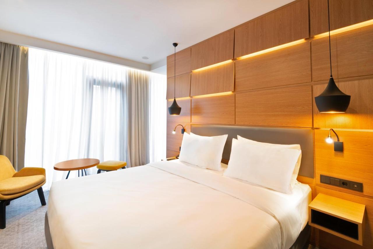 Holiday Inn Yerevan - Republic Square By Ihg Extérieur photo