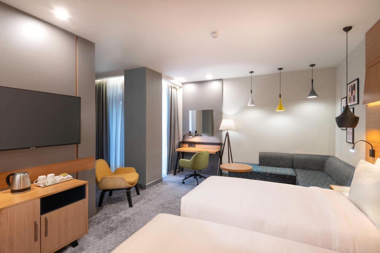 Holiday Inn Yerevan - Republic Square By Ihg Extérieur photo