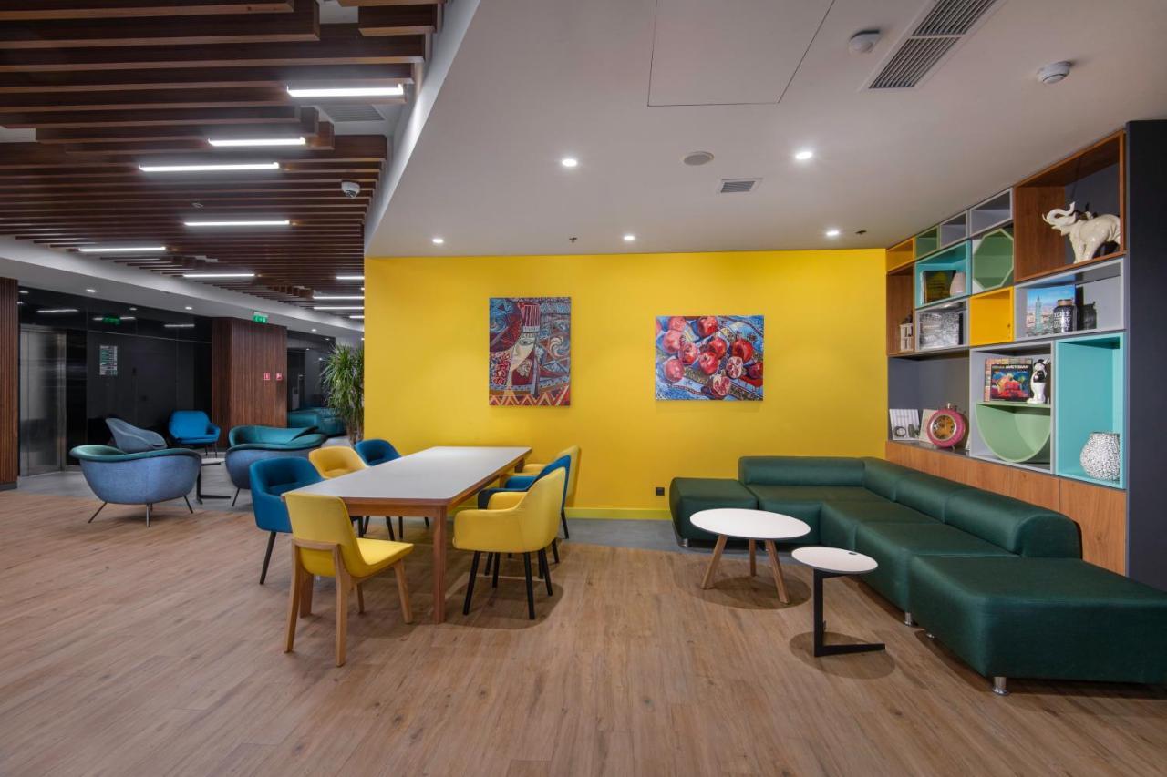 Holiday Inn Yerevan - Republic Square By Ihg Extérieur photo