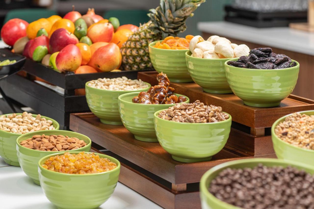 Holiday Inn Yerevan - Republic Square By Ihg Extérieur photo