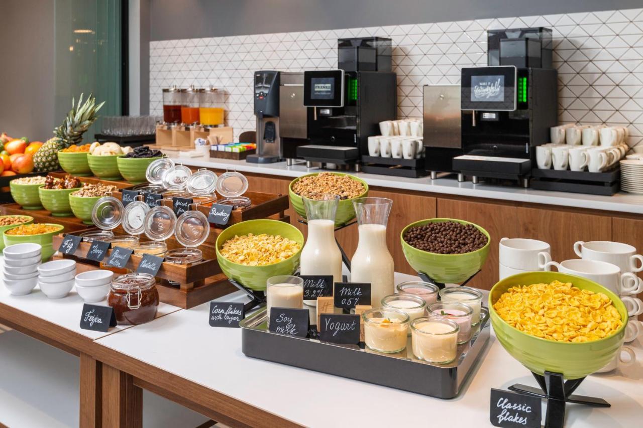 Holiday Inn Yerevan - Republic Square By Ihg Extérieur photo