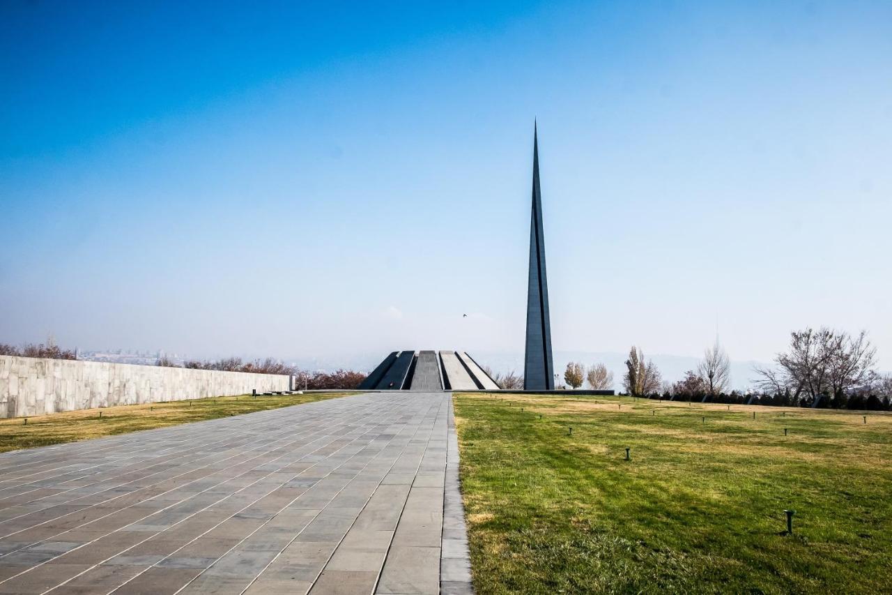 Holiday Inn Yerevan - Republic Square By Ihg Extérieur photo