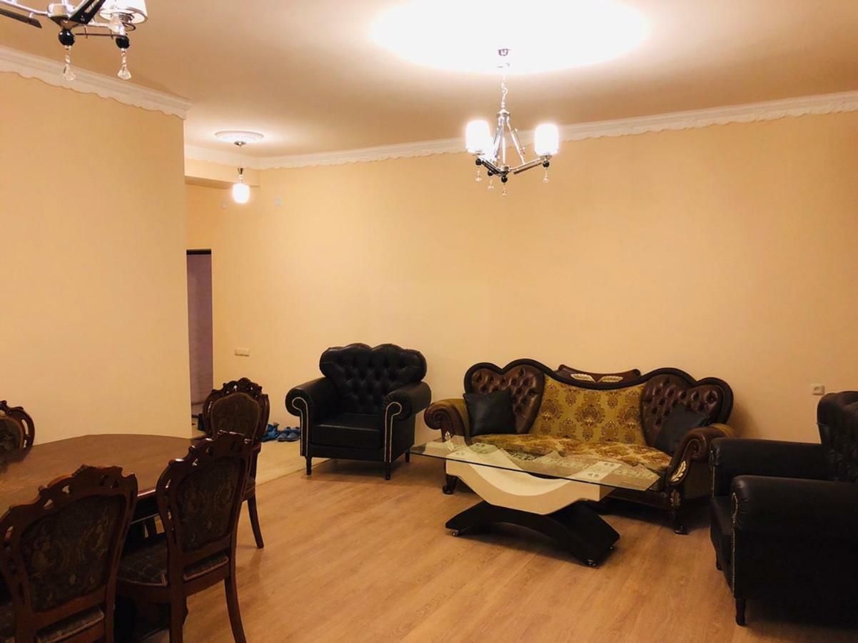 Holiday Inn Yerevan - Republic Square By Ihg Extérieur photo